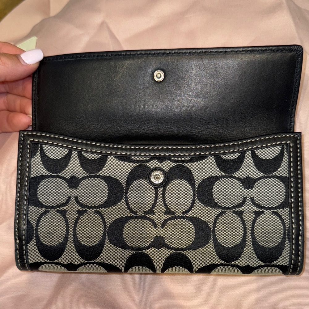 Coach Wallet - Picture 3 of 4